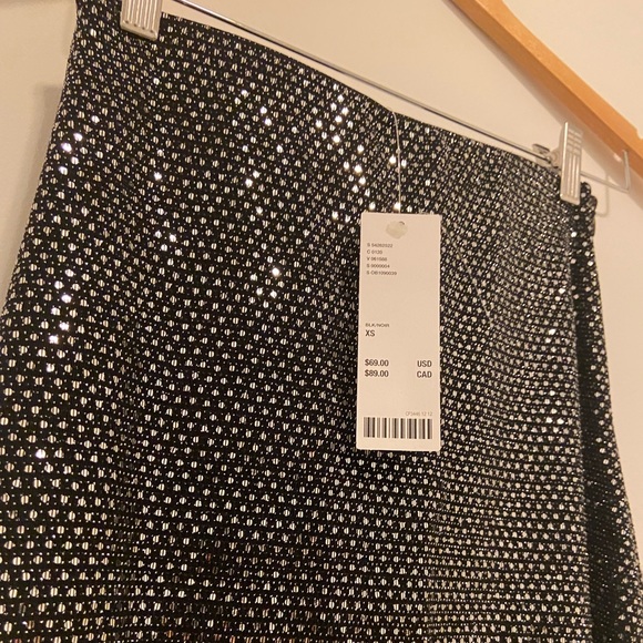 NWT Urban Outfitters Sparkly metallic skirt, elastic waistband with side zip! - Picture 10 of 11